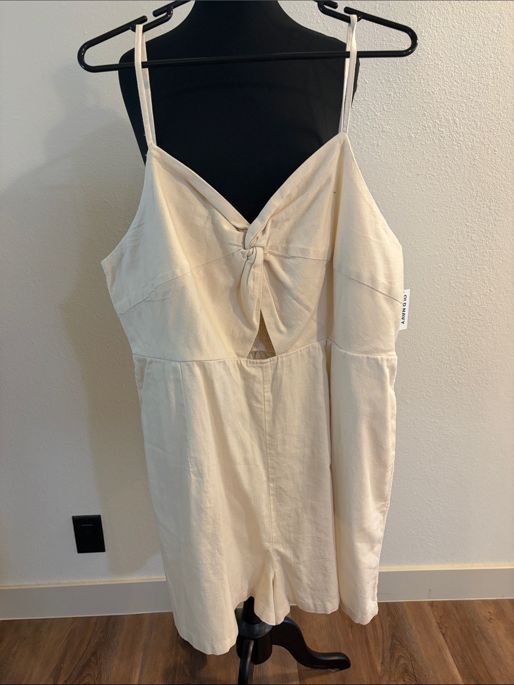 NWT Light Cream Knotted Front Romper - Old Navy